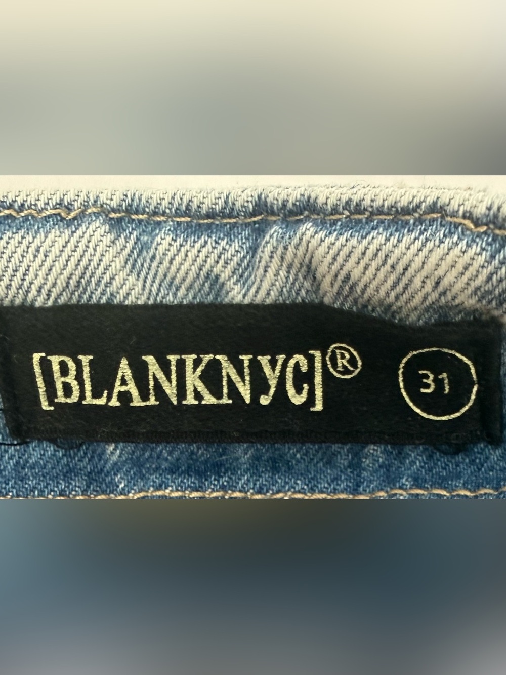 BlankNYC Pay Back Shorts Womens 31 High Rise Pleated Denim Self Belt Blue - Picture 6 of 6